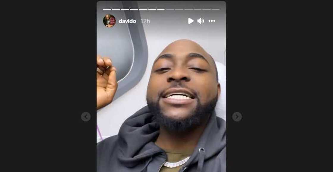 Davido gets new set of white teeth.