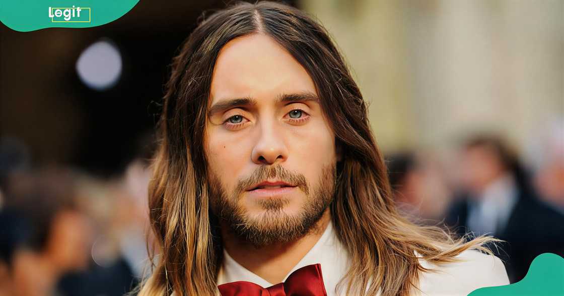 Actor Jared Leto poses on the red carpet of the Oscars Actor Jared Leto poses on the red carpet of the Oscars