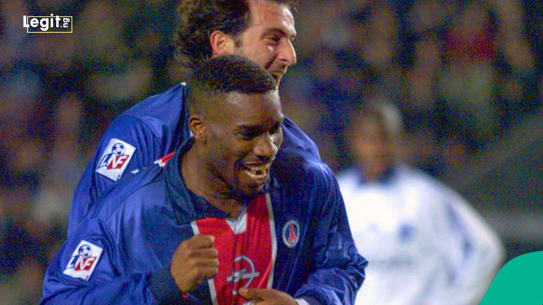 Austin Okocha, PSG. Austin Okocha, PSG.