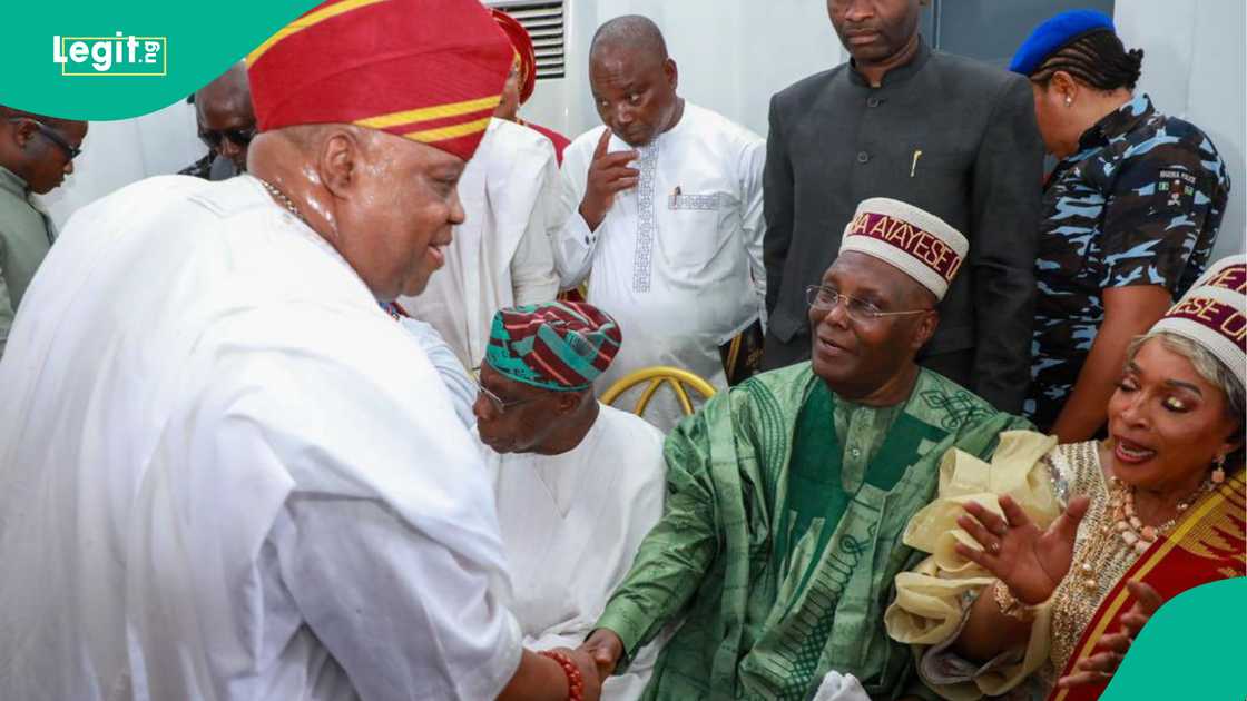 Tinubu ya gana da tsohon gwamnan Osun yayin da aka tattaunawa kan kawancen adawa Tinubu ya gana da tsohon gwamnan Osun yayin da aka tattaunawa kan kawancen adawa