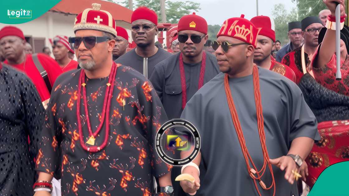The self-acclaimed Igbo king in Ghana, Eze Chukwudi Jude Ihenetu, was blocked from greeting the King of the Ashanti people, Otumfuo Osei Tutu II. The self-acclaimed Igbo king in Ghana, Eze Chukwudi Jude Ihenetu, was blocked from greeting the King of the Ashanti people, Otumfuo Osei Tutu II.
