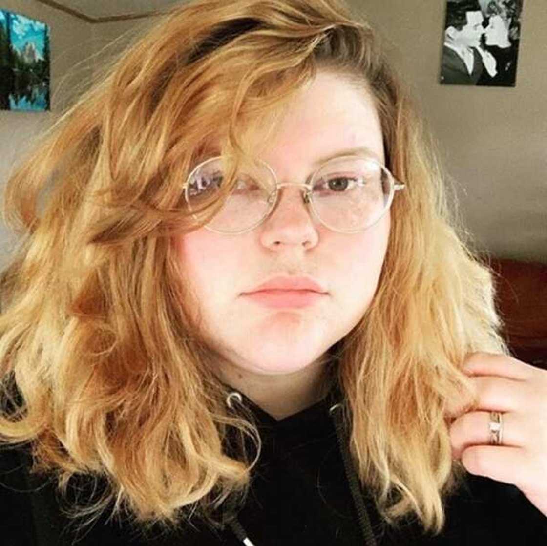 Natural strawberry blonde hair Natural strawberry blonde hair