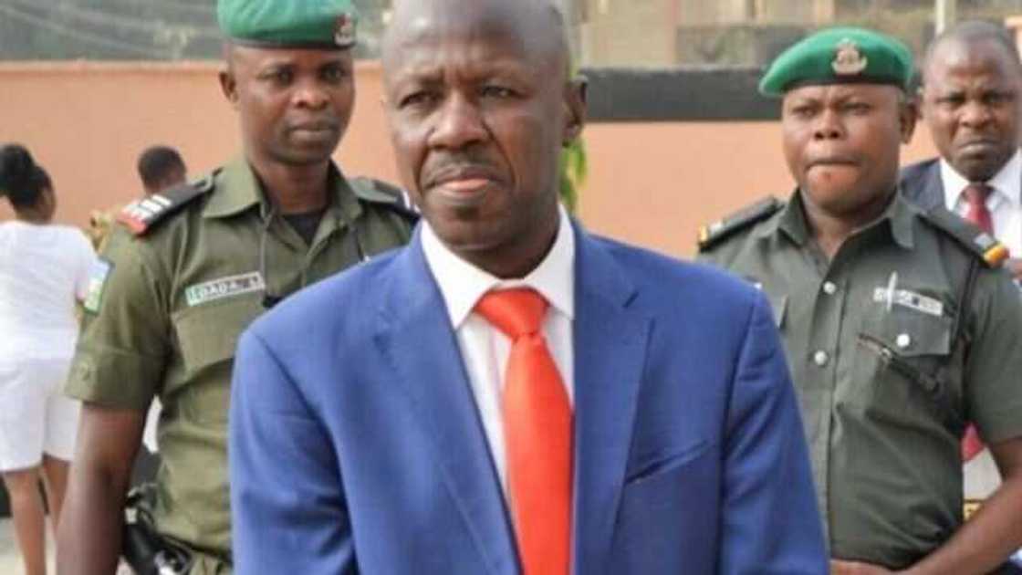 Wasu kungiyoyi sun nemi Buhari ya saki rahoton kwamiti game da Magu Wasu kungiyoyi sun nemi Buhari ya saki rahoton kwamiti game da Magu
