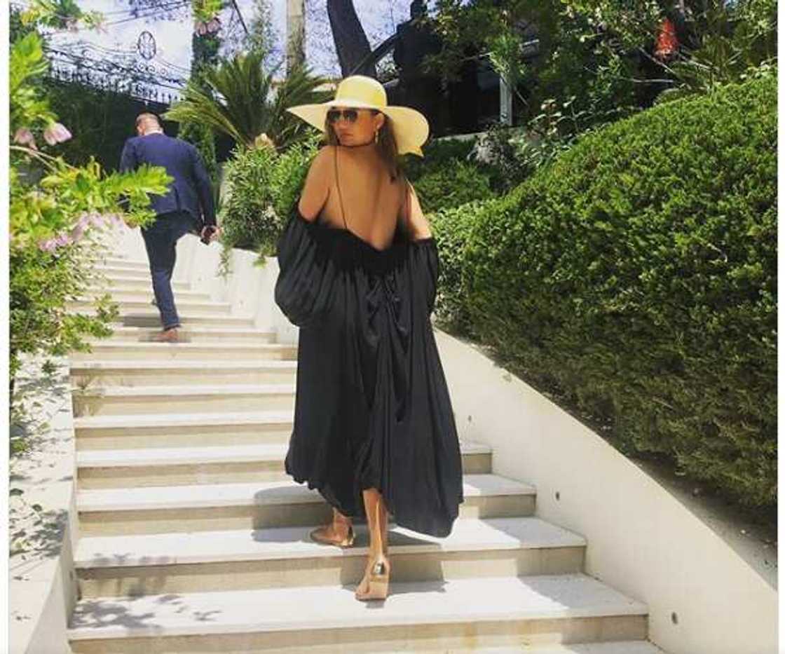 Chrissy Teigen net worth Chrissy Teigen net worth