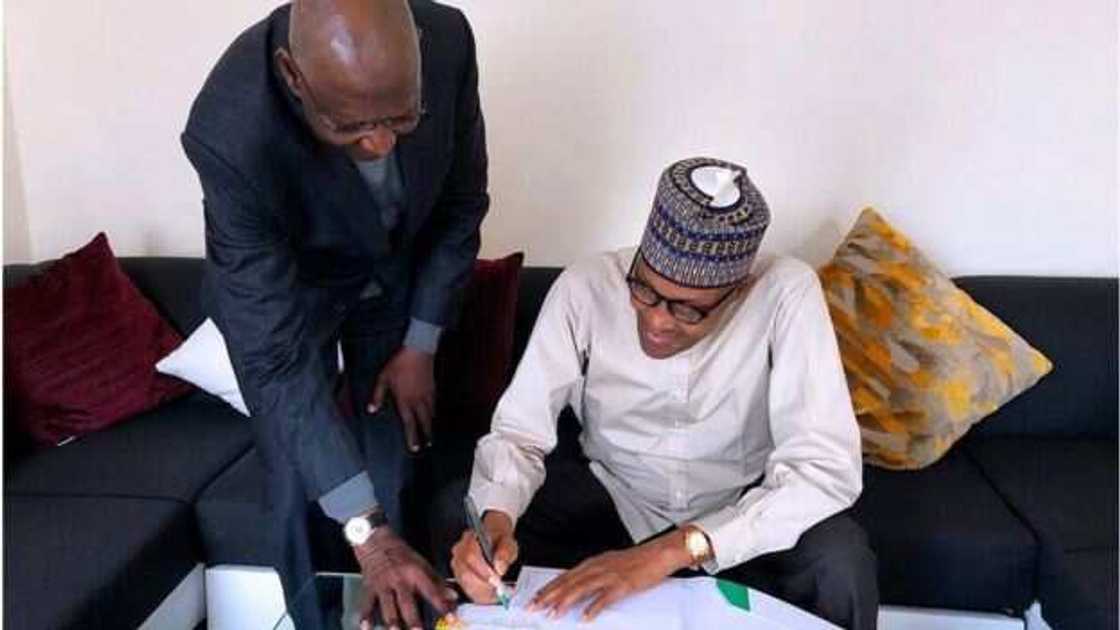 Kwanakin karshe na marigayi Abba Kyari kafin fara jinya Kwanakin karshe na marigayi Abba Kyari kafin fara jinya