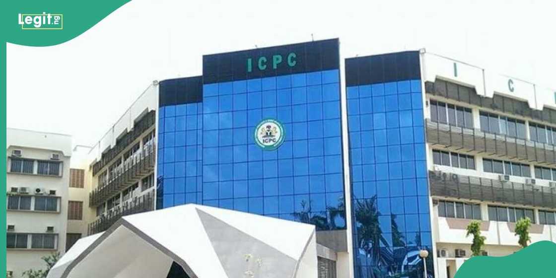 ICPC arrests immigration officer for passport scam ICPC arrests immigration officer for passport scam