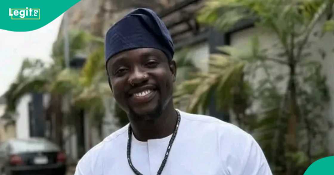 An eyewitness explains what caused the viral fight between VeryDarkMan and Mr Jollof on a plane. An eyewitness explains what caused the viral fight between VeryDarkMan and Mr Jollof on a plane.