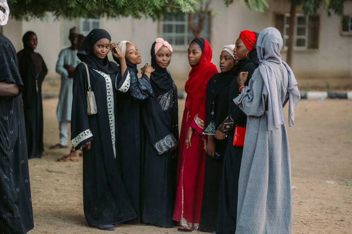 Daliban jami'ar Kimiyya ta Wudil sun yi bikin murnar ranar Abaya Daliban jami'ar Kimiyya ta Wudil sun yi bikin murnar ranar Abaya