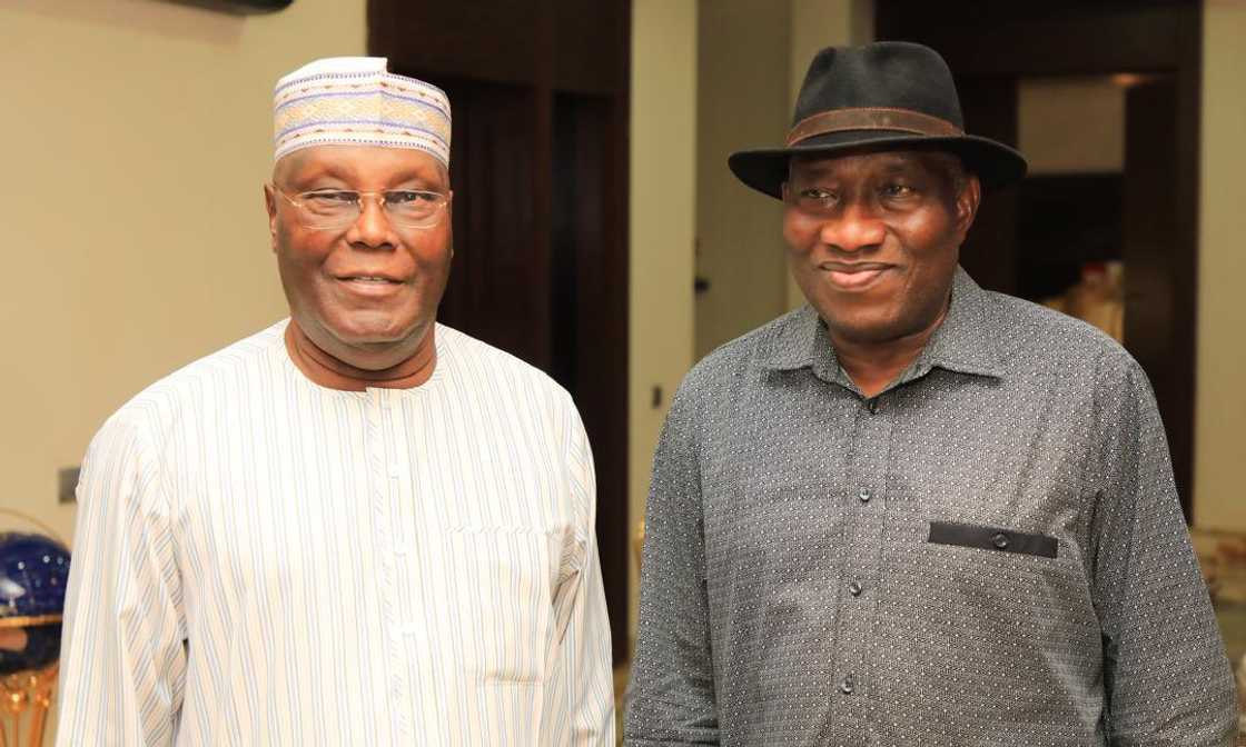 Atiku ya gana da Shugaba Goodluck Jonathan Atiku ya gana da Shugaba Goodluck Jonathan