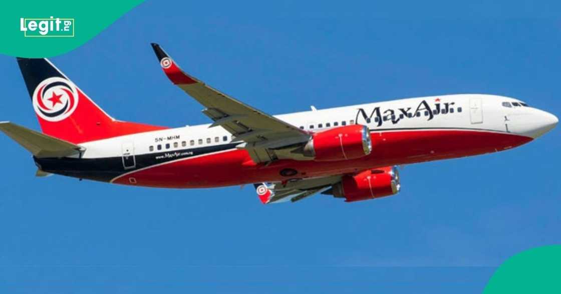 Max Air engine catches fire