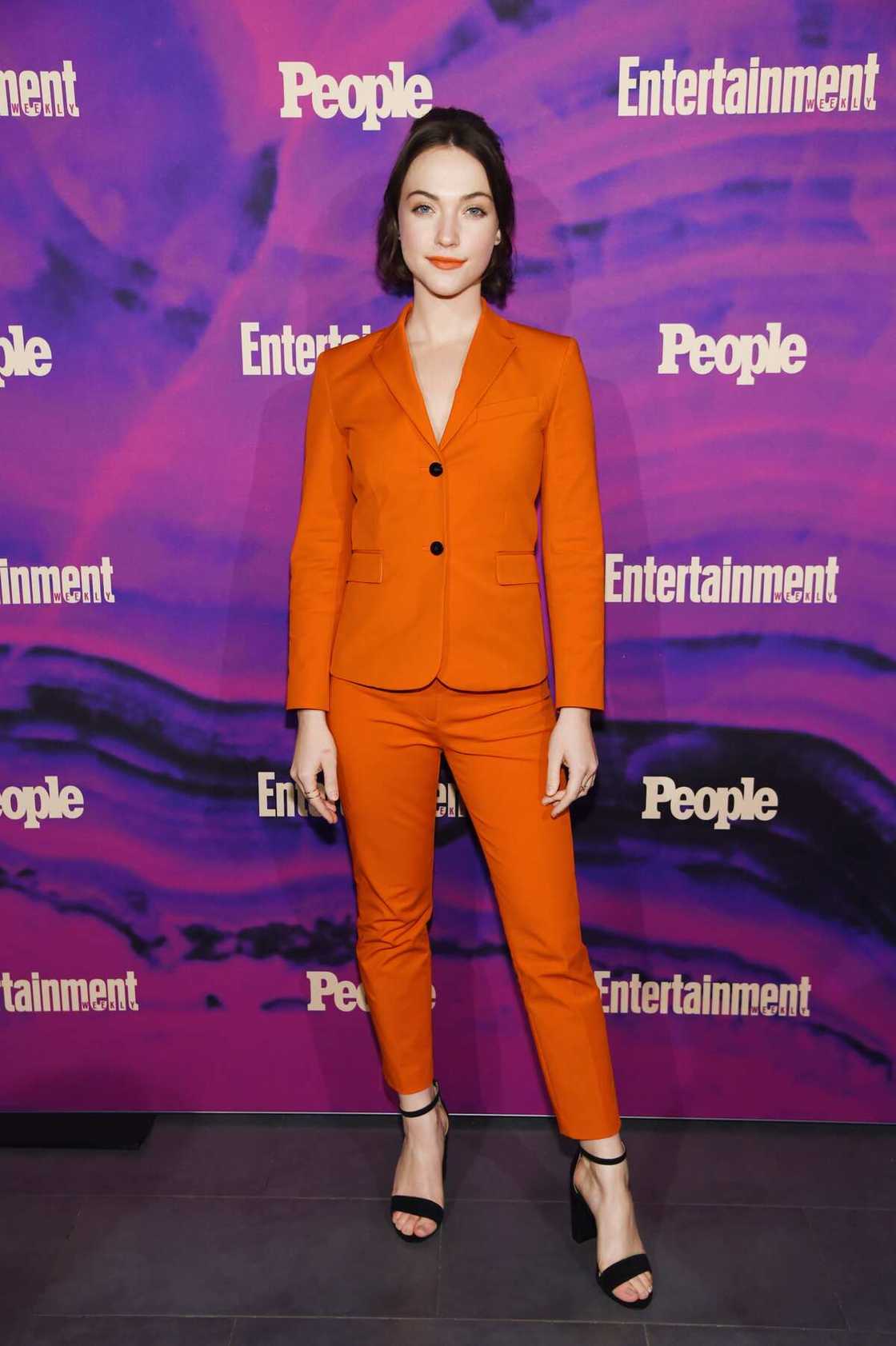 Violett Beane’s age Violett Beane’s age