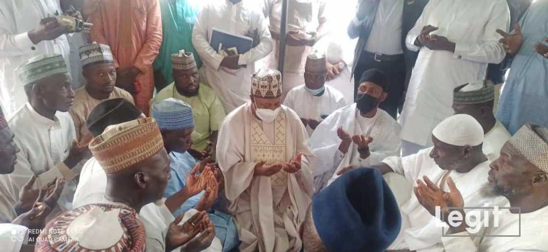 Senator Uba Sani offers aid to the family of the lawmaker murdered by bandits. Senator Uba Sani offers aid to the family of the lawmaker murdered by bandits.