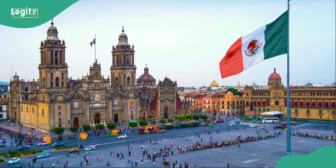 Permanent residents of six countries and regions qualified for visa-free travel to Mexico.