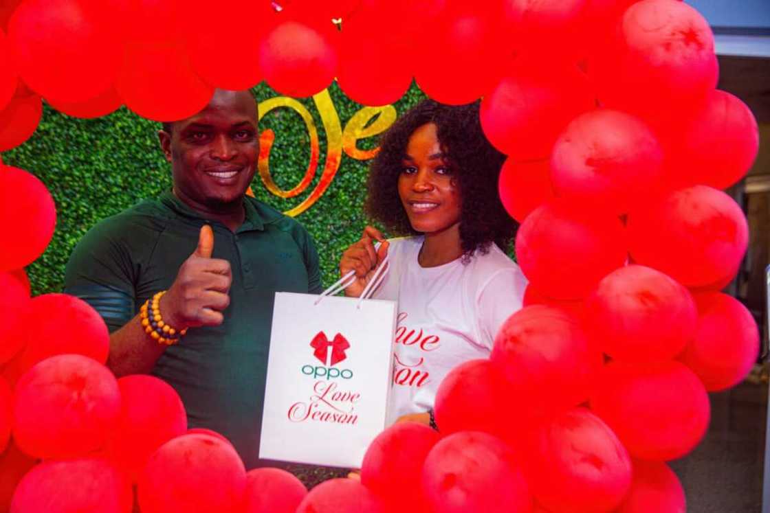 OPPO Treats Customers to a Surprise Love Experience on Valentine Day 2022 OPPO Treats Customers to a Surprise Love Experience on Valentine Day 2022