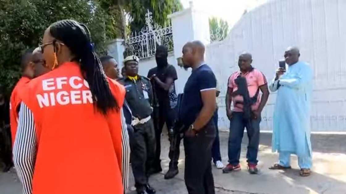 Ponzi Schem, Operators, Umanah Ponzi Schem, Operators, Umanah