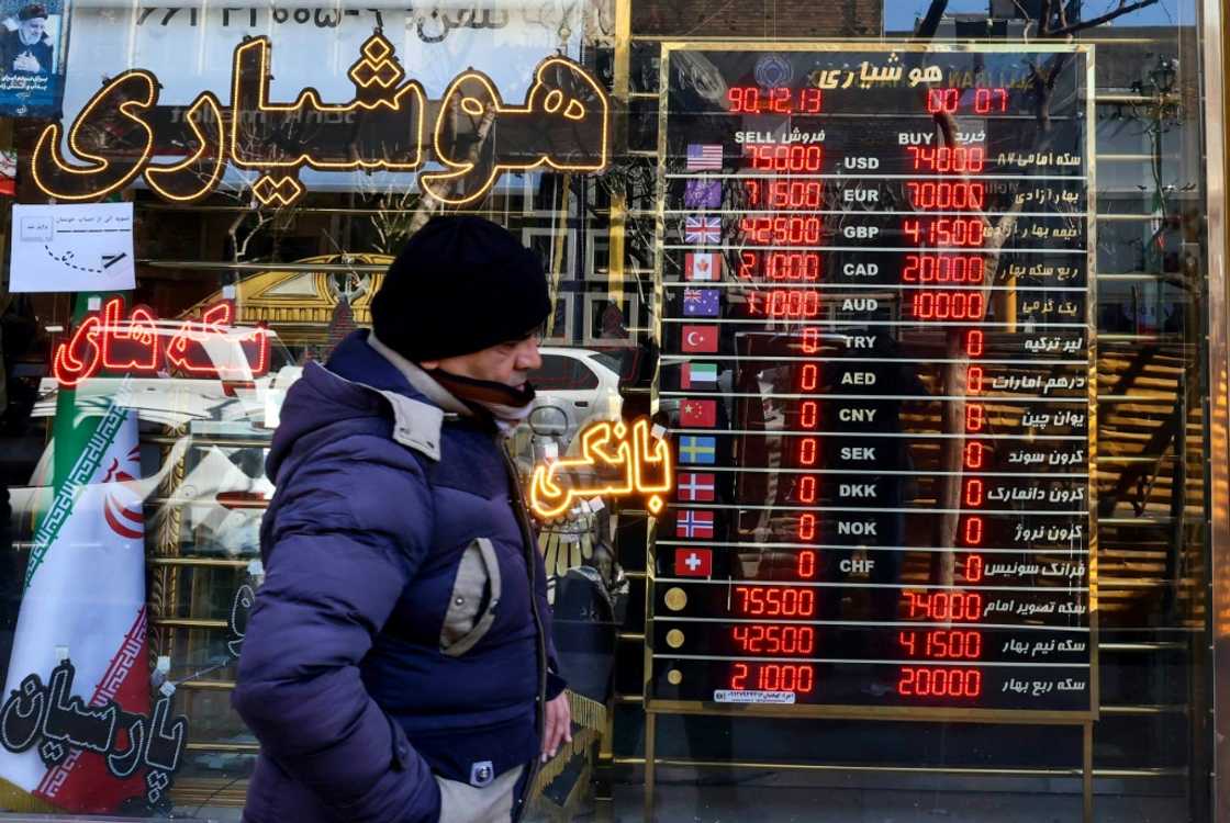 The plummeting Iranian rial has led to surge in the prices of imported goods The plummeting Iranian rial has led to surge in the prices of imported goods
