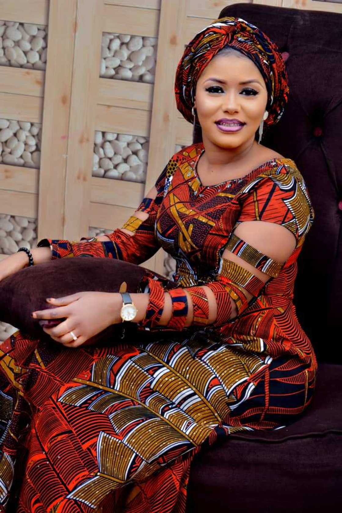 Kannywood: A bar yi wa 'yan fim kudin goro - Khadija Yobe Kannywood: A bar yi wa 'yan fim kudin goro - Khadija Yobe