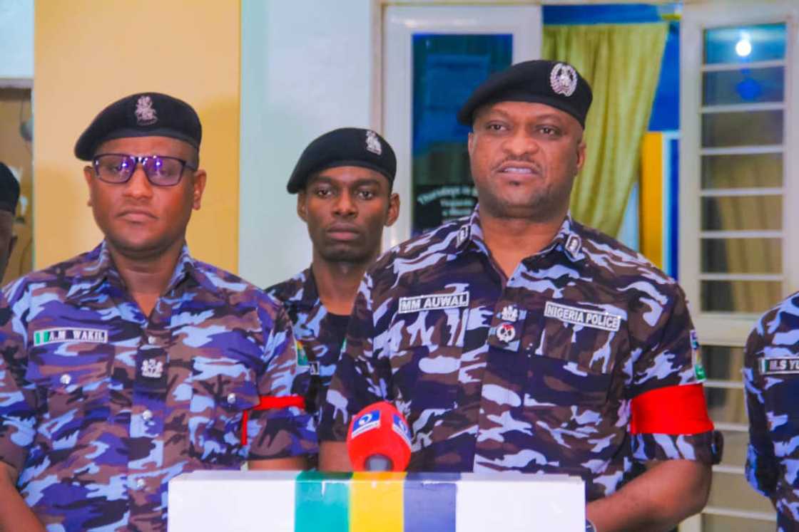 Kwamishinan 'yan sandan jihar Bauchi yana jawabi Kwamishinan 'yan sandan jihar Bauchi yana jawabi