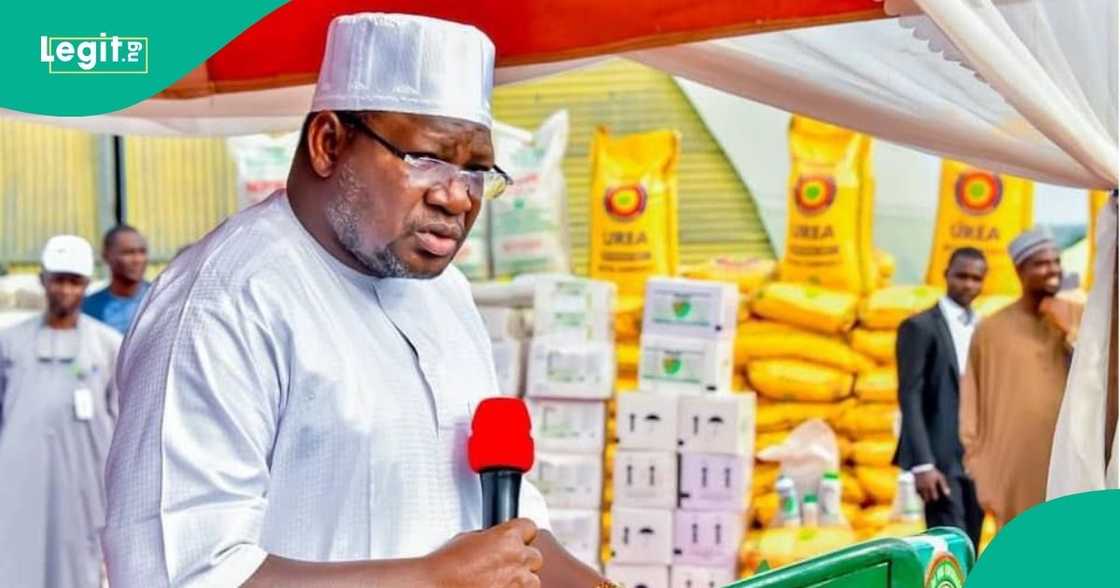Clarification has emerged regarding whether the Deputy Governor of Niger State, Yakubu Garba, has resigned from his position. Clarification has emerged regarding whether the Deputy Governor of Niger State, Yakubu Garba, has resigned from his position.