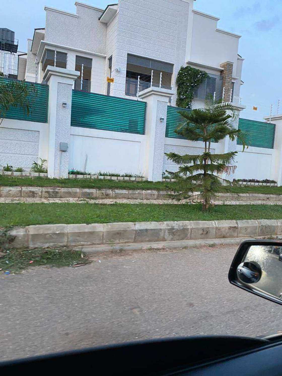 Ban mallaki gida ko daya a duniya ba tun da na hau Minista - Dr Isa Pantami ya yi martani Ban mallaki gida ko daya a duniya ba tun da na hau Minista - Dr Isa Pantami ya yi martani