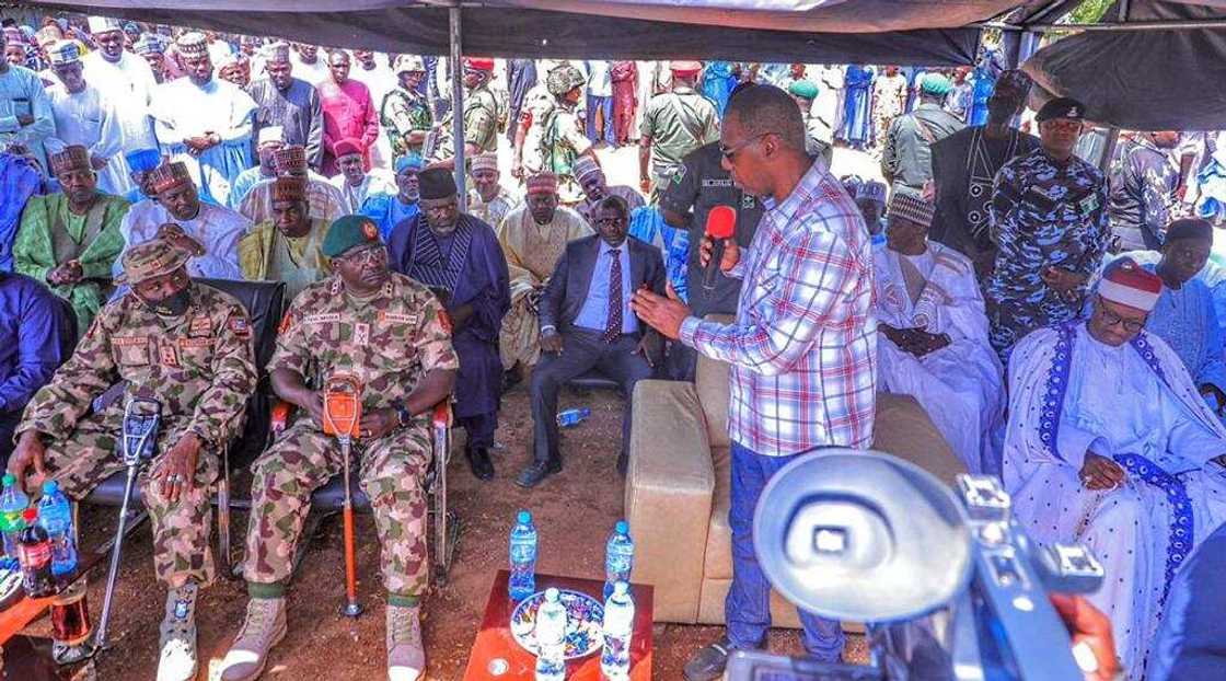 Wasu 'yan ta'adda sun rantse ba za mu samu zaman lafiya ba, Cike da kunar rai Zulum ya magantu Wasu 'yan ta'adda sun rantse ba za mu samu zaman lafiya ba, Cike da kunar rai Zulum ya magantu