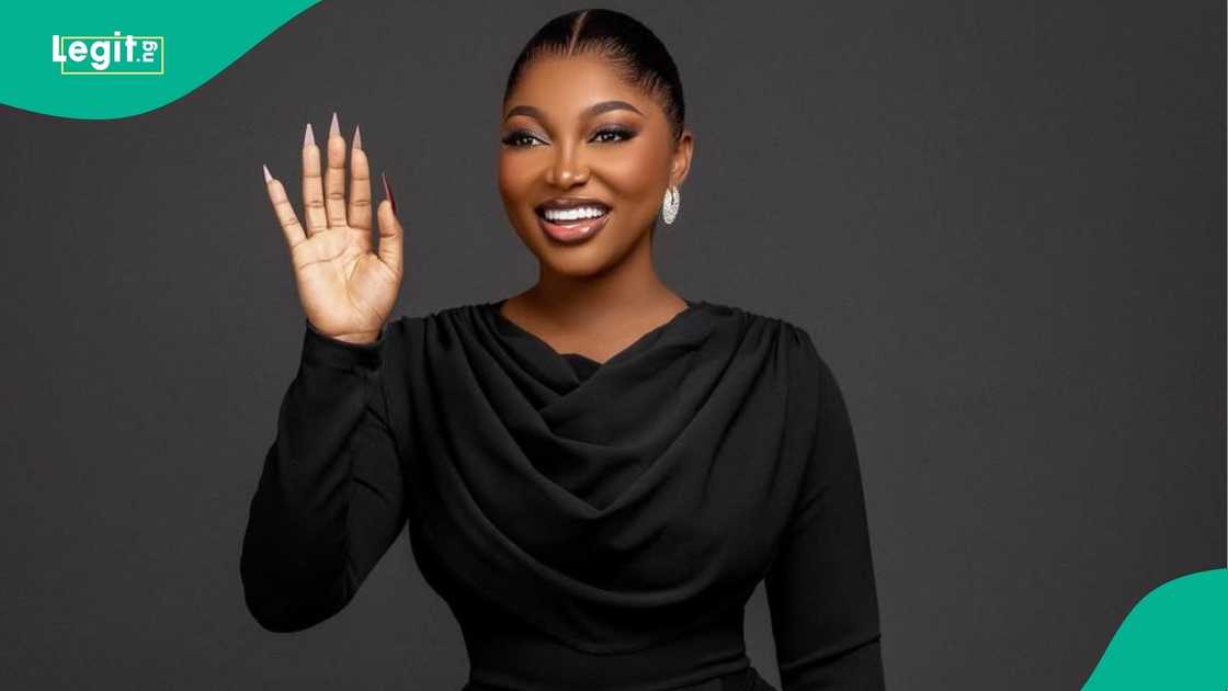 papaya ex police officer beat injured face papaya ex police officer beat injured face