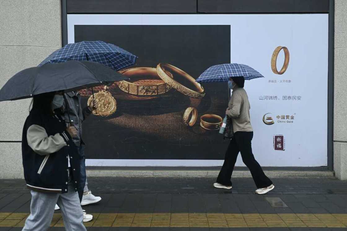 Analysts told AFP they expected China to post around 4.6 percent growth in the year's first quarter Analysts told AFP they expected China to post around 4.6 percent growth in the year's first quarter