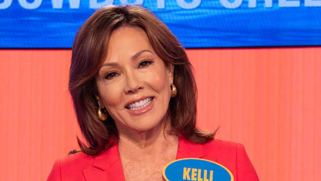 Kelli Finglass on Celebrity Family Feud. Kelli Finglass on Celebrity Family Feud.