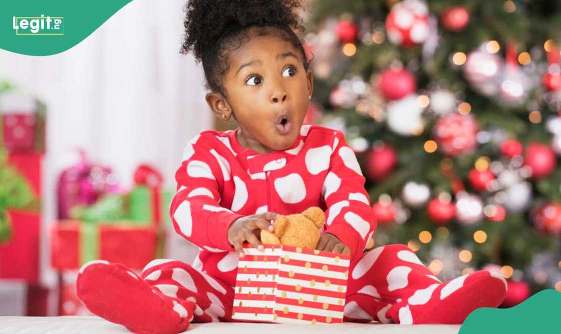 Photo of little girl Photo of little girl