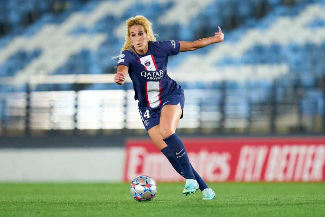 Kheira Hamraoui : à l'origine d'une vocation de footballeuse Kheira Hamraoui : à l'origine d'une vocation de footballeuse