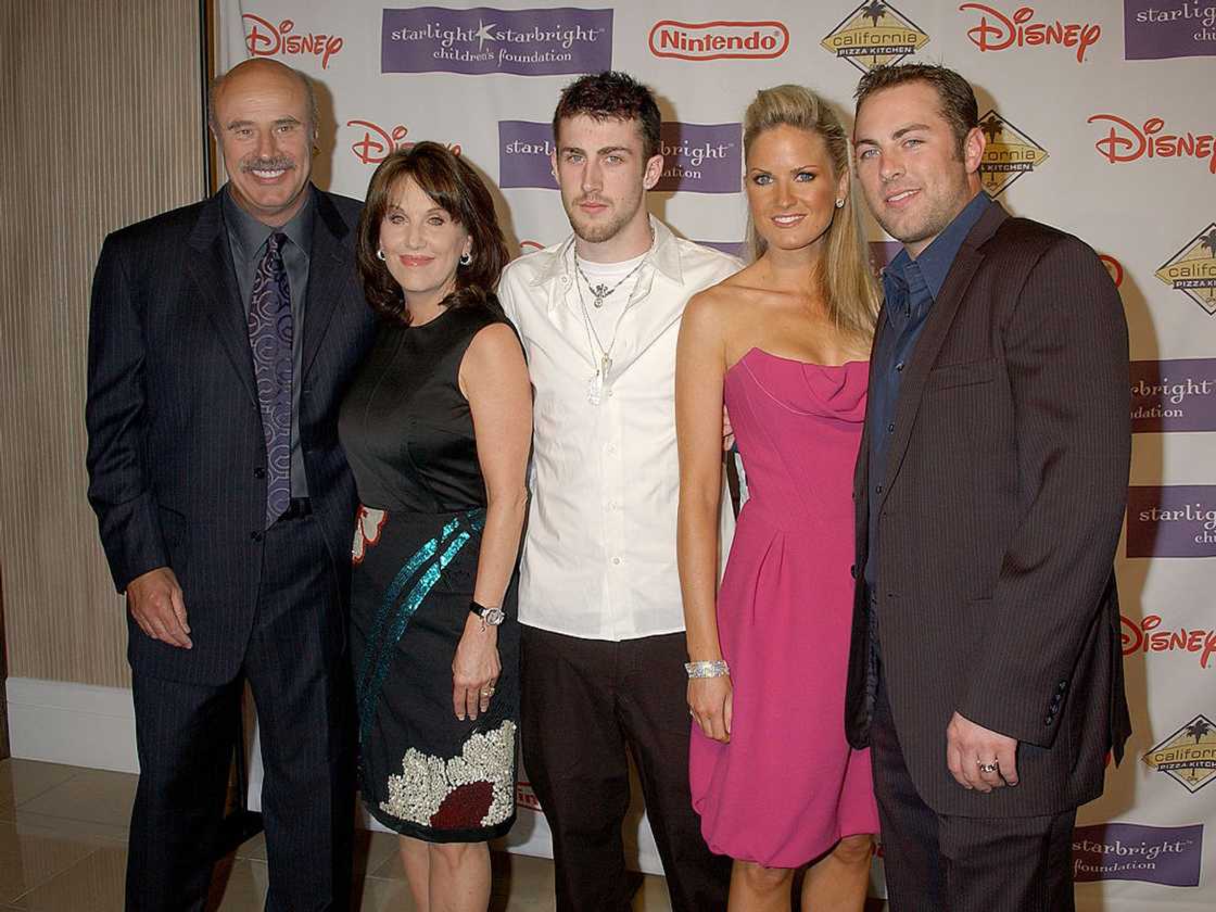 Robin McGraw’s and his family at the 2007 Starlight Starbright Children's Foundation Gala Robin McGraw’s and his family at the 2007 Starlight Starbright Children's Foundation Gala
