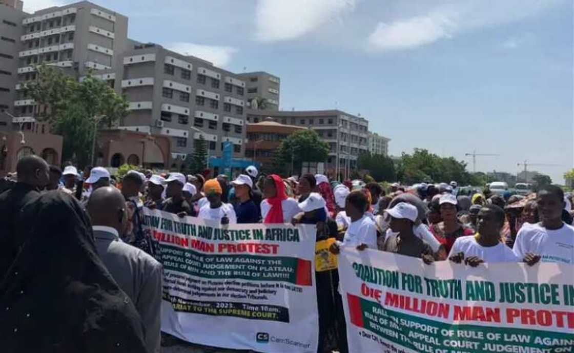 Zanga-zanga a Kotun kolin Najeriya. Zanga-zanga a Kotun kolin Najeriya.