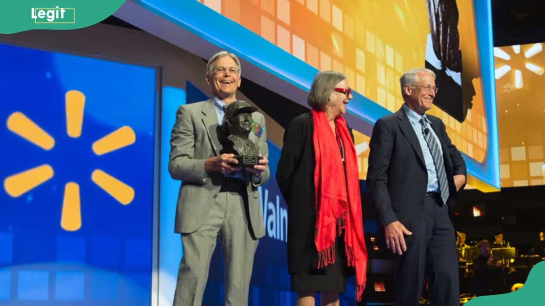Jim Walton, Rob Walton, Alice Walton, Lukas Walton Jim Walton, Rob Walton, Alice Walton, Lukas Walton
