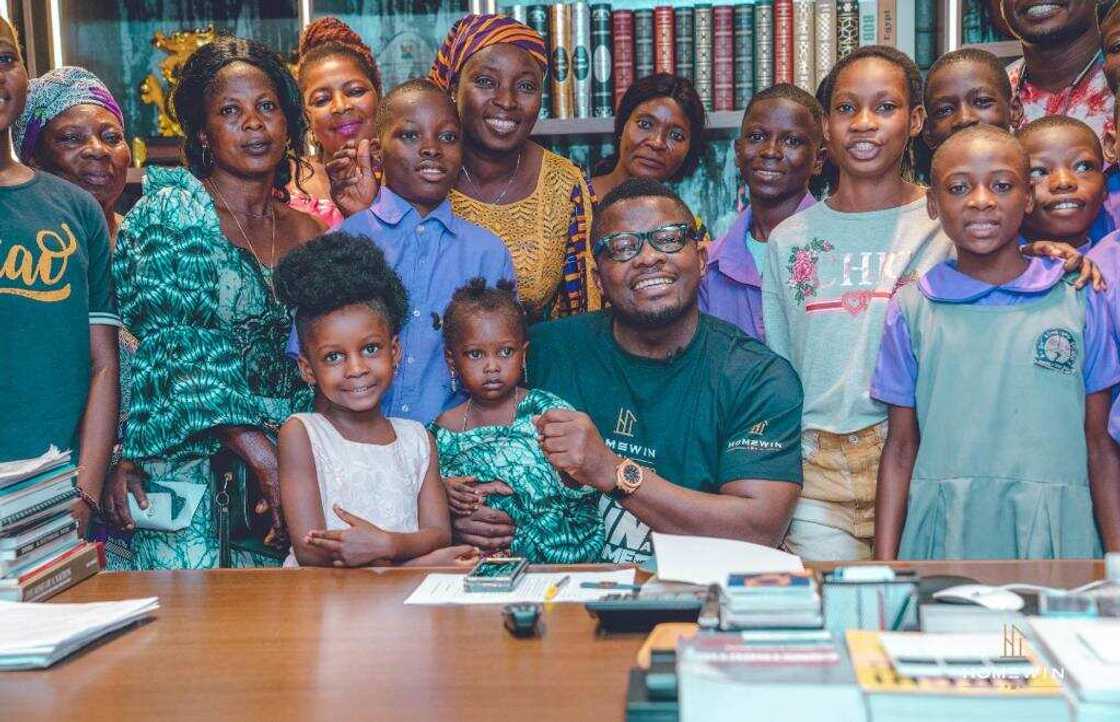 The Number of Winners in Sujimoto’s Homewin Promo has got Everyone Talking The Number of Winners in Sujimoto’s Homewin Promo has got Everyone Talking