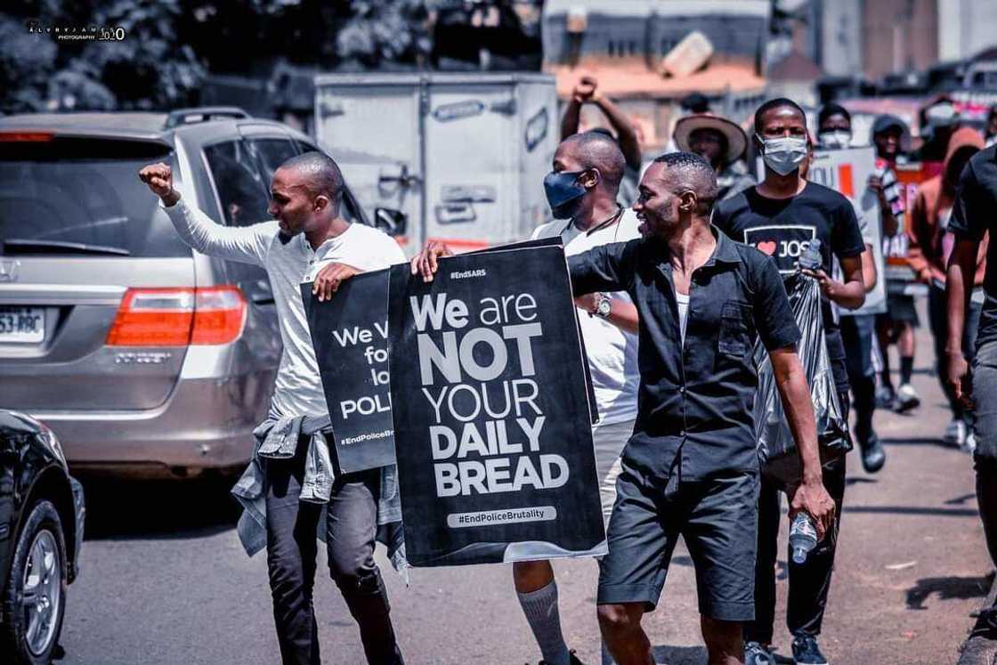 Sabuwar zanga zanga ta barke a Abuja: An kashe mutum daya, da yawa sun jikkata Sabuwar zanga zanga ta barke a Abuja: An kashe mutum daya, da yawa sun jikkata