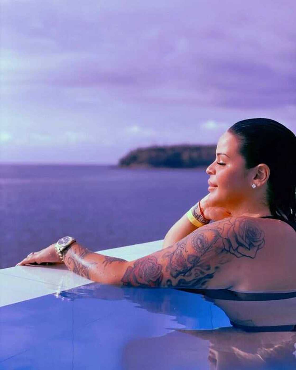 Sarah Fraisou avant et après Sarah Fraisou avant et après