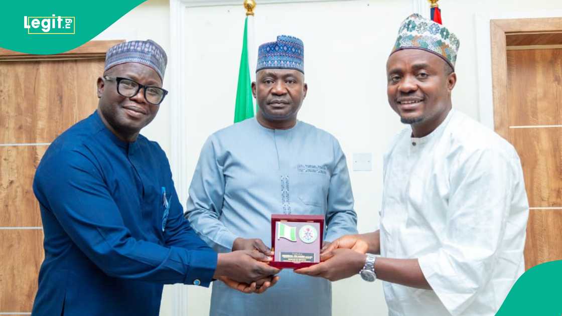 Green Lunar Nigeria pledges commitment to digitisation initiatives within the Nigerian military Green Lunar Nigeria pledges commitment to digitisation initiatives within the Nigerian military