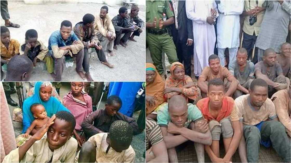 Yan bindiga sun sako mutane 143 da suka yi garkuwa dasu a jahar Zamfara Yan bindiga sun sako mutane 143 da suka yi garkuwa dasu a jahar Zamfara