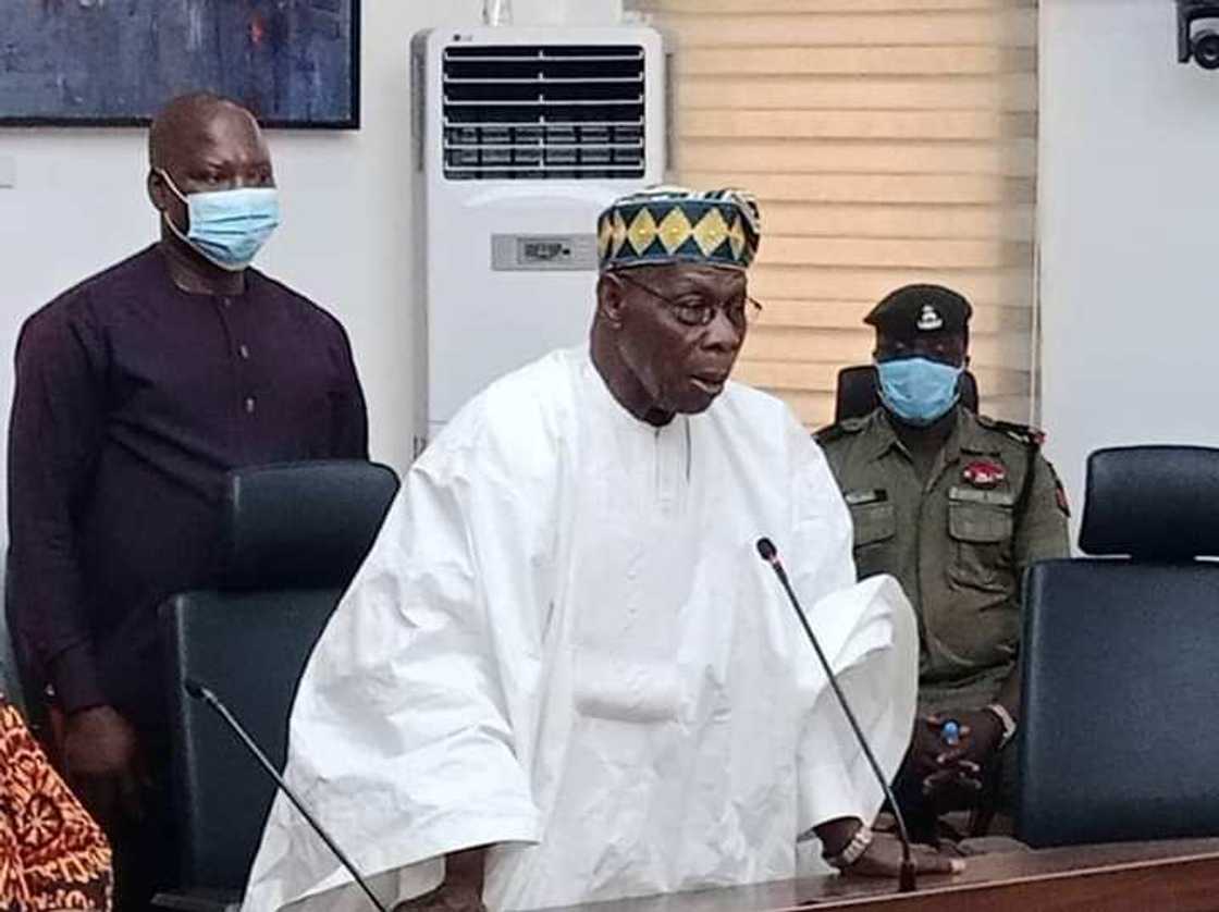 Obasanjo ya bayyana hanyar magance rashin aikin yi ga matasan Najeriya Obasanjo ya bayyana hanyar magance rashin aikin yi ga matasan Najeriya