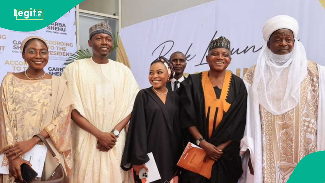 Garba Shehu yayin kaddamar da littafin shi a Abuja Garba Shehu yayin kaddamar da littafin shi a Abuja