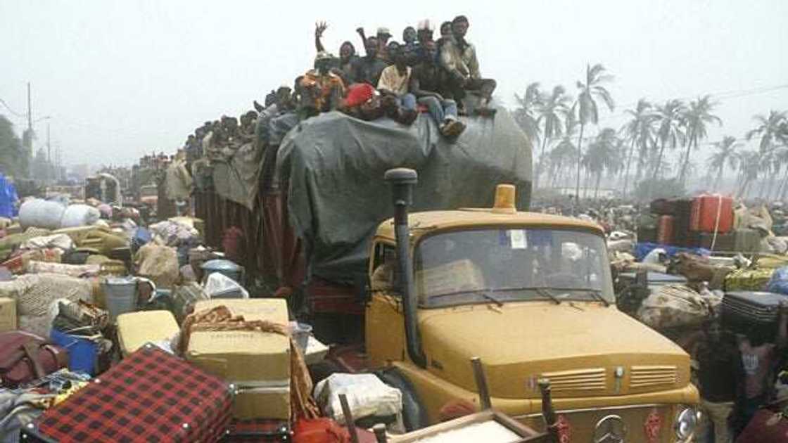 Yau a tarihi: 'Ghana must go' ranar da aka fitittiki mutane milyan 2 daga Najeriya Yau a tarihi: 'Ghana must go' ranar da aka fitittiki mutane milyan 2 daga Najeriya