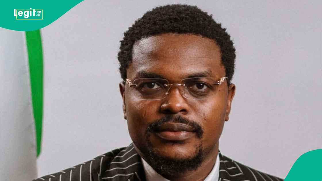 Man criticises VeryDarkMan's actions after Blord was reprimanded in jail.