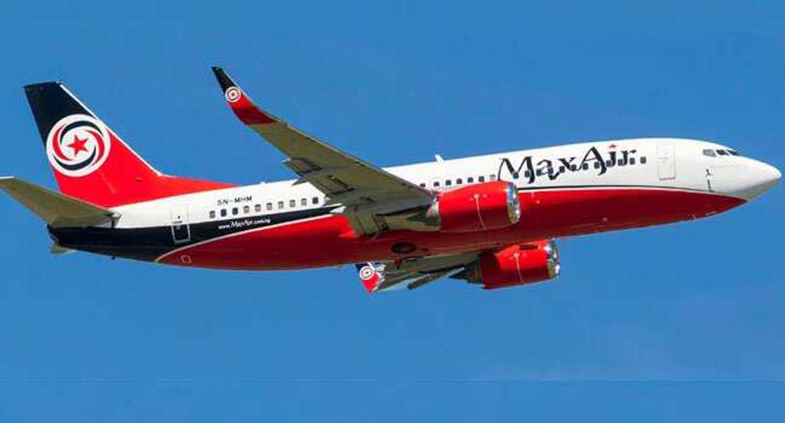 Max Air, NCAA