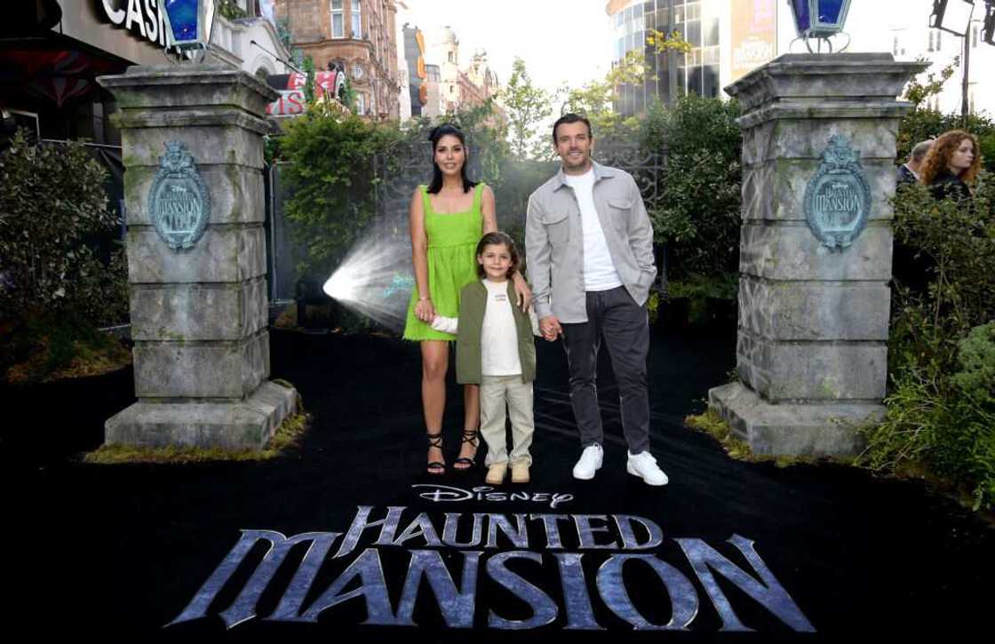 Is anyone from Love Island still together? Is anyone from Love Island still together?