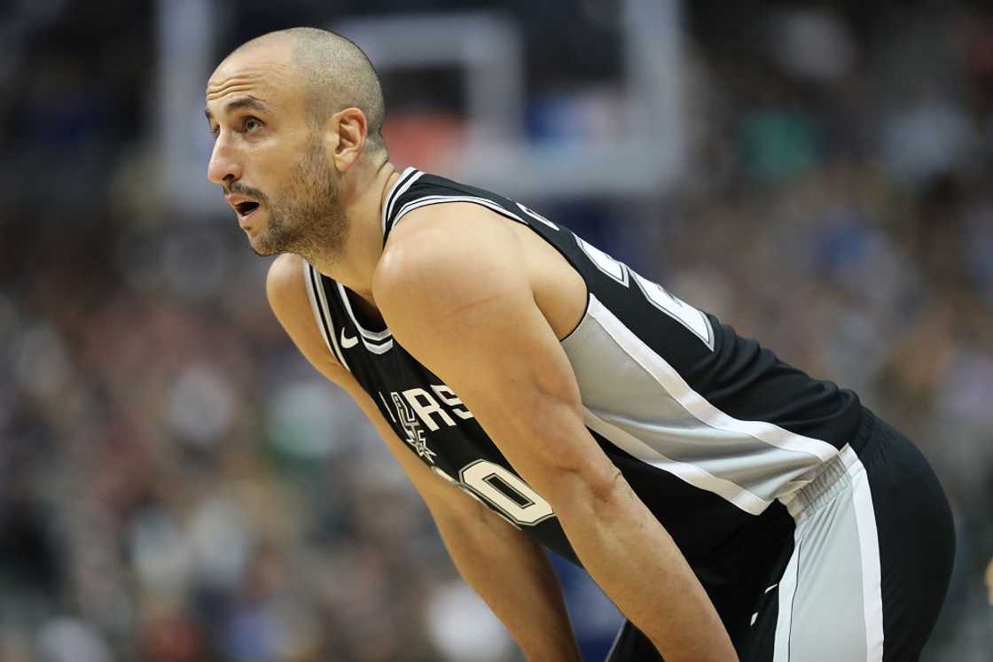 Manu Ginobili spurs in the second half at American Airlines Center