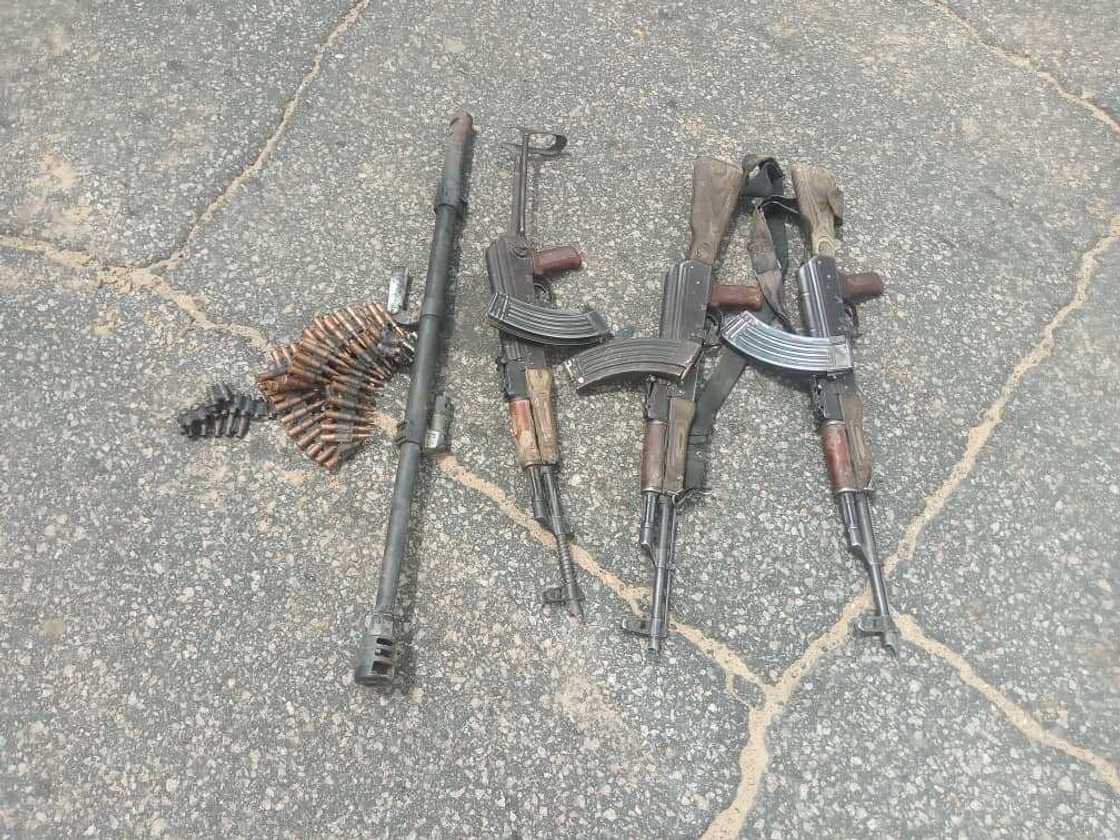 Yanzu-yanzu: Jaruman Sojin Najeriya sun ragargaji yan Boko Haram a Monguno (Hotuna) Yanzu-yanzu: Jaruman Sojin Najeriya sun ragargaji yan Boko Haram a Monguno (Hotuna)