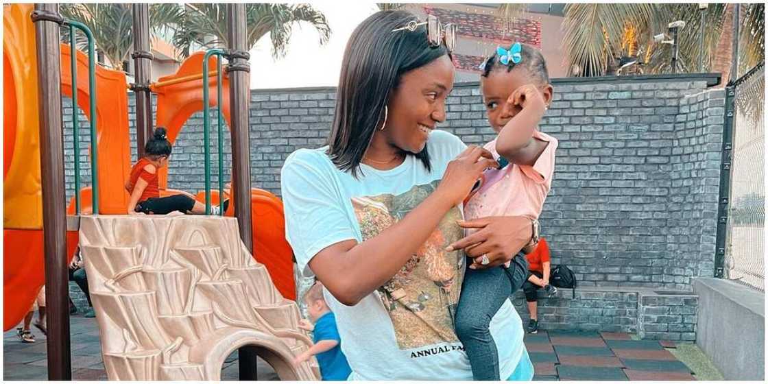 Simi hides from her baby Deja in funny video Simi hides from her baby Deja in funny video