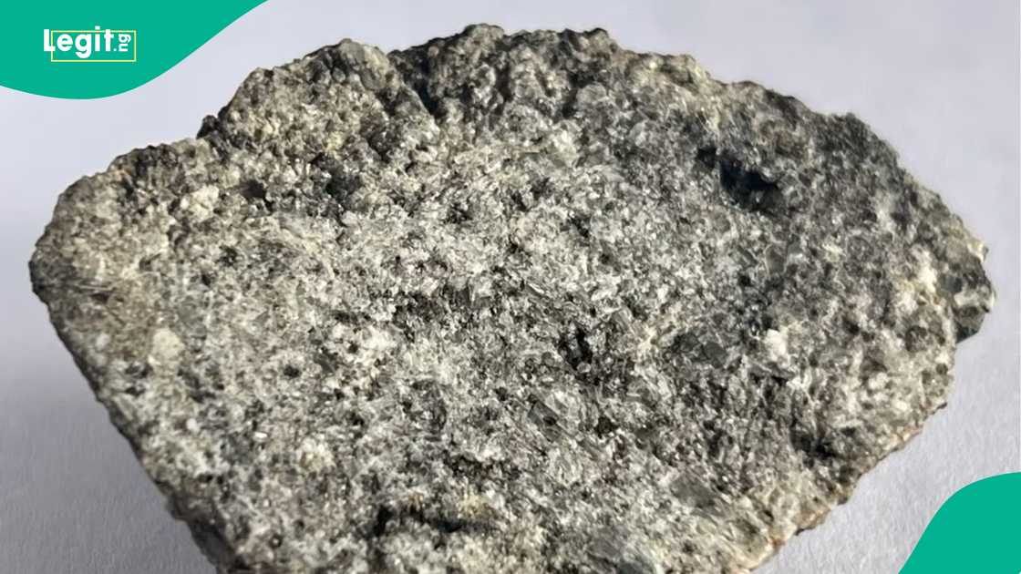 Scientists find two Mercurian rocks samples in the Sahara Desert. Scientists find two Mercurian rocks samples in the Sahara Desert.