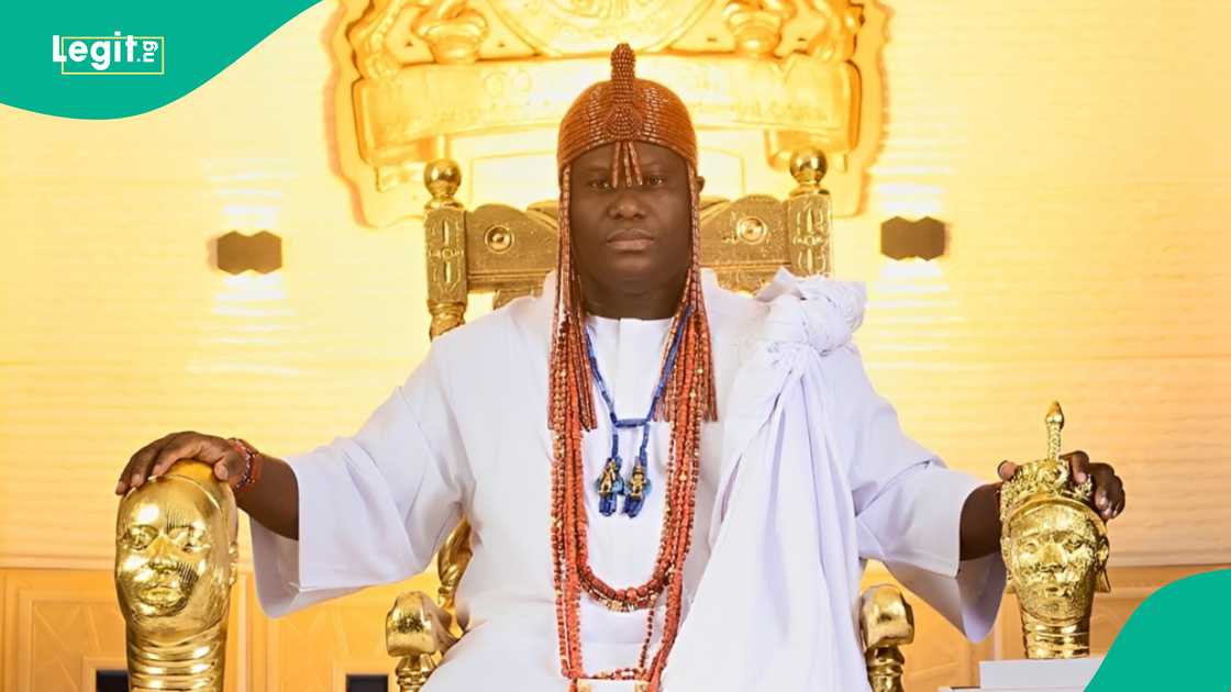 Ooni of Ife captured at Olojo festival, video trends