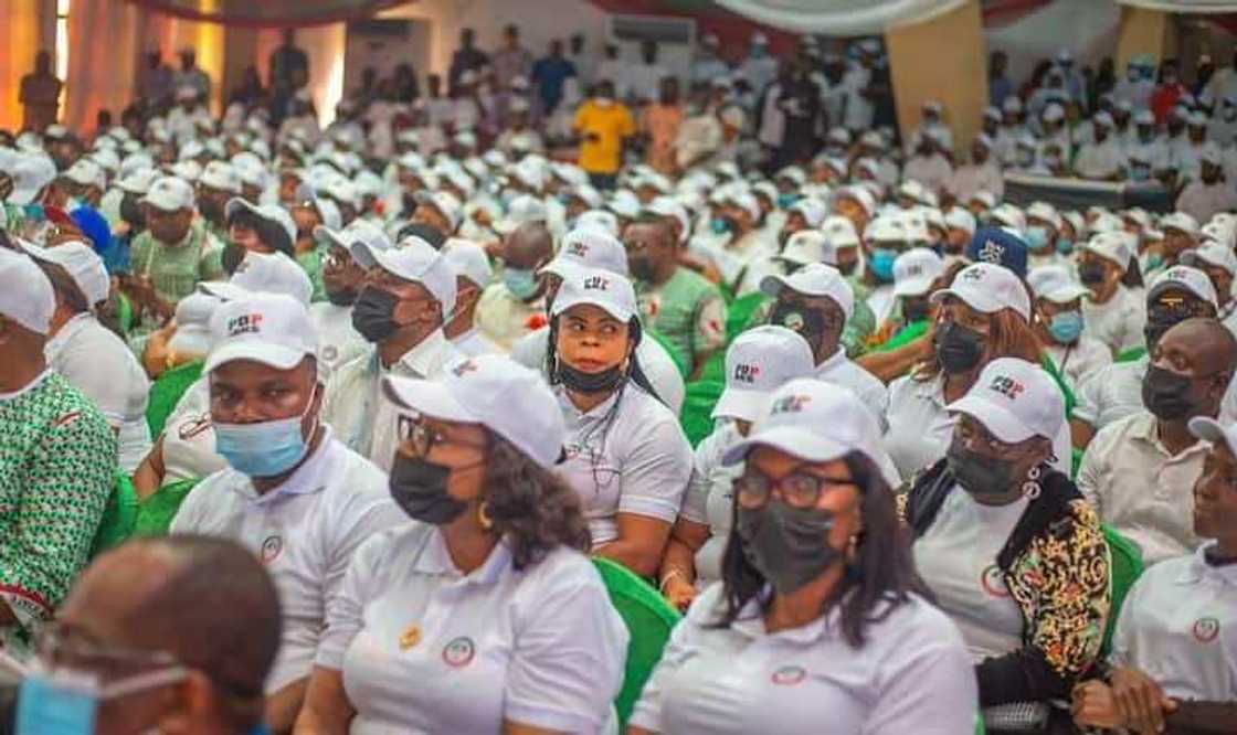 2023: Najeriya za ta daidaita idan 'yan Najeriya suka ba PDP dama, gwamna Udom 2023: Najeriya za ta daidaita idan 'yan Najeriya suka ba PDP dama, gwamna Udom